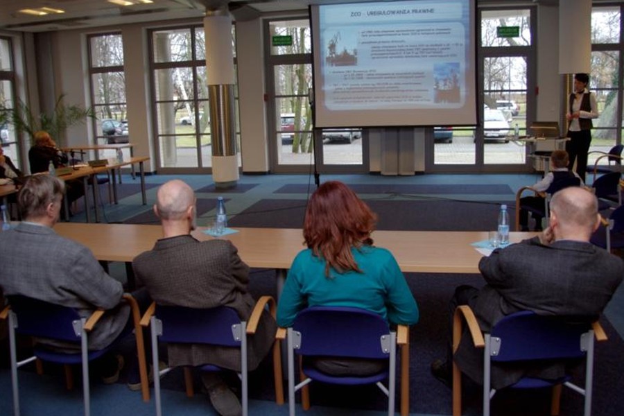 Doktoraty, habilitacje i profesury