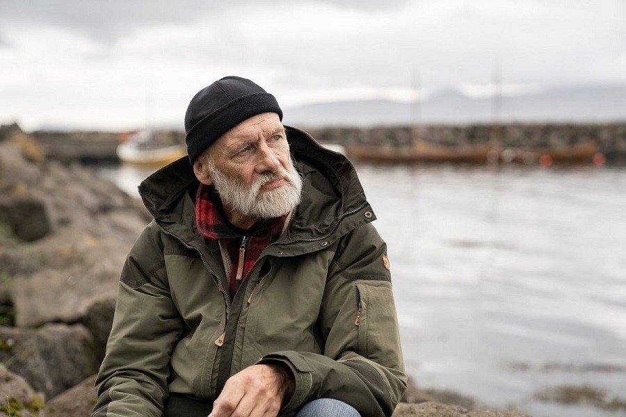 Prof. Węsławski: Miał być statek naukowy, będą dwa statki do nauki. Tak znika polska bandera